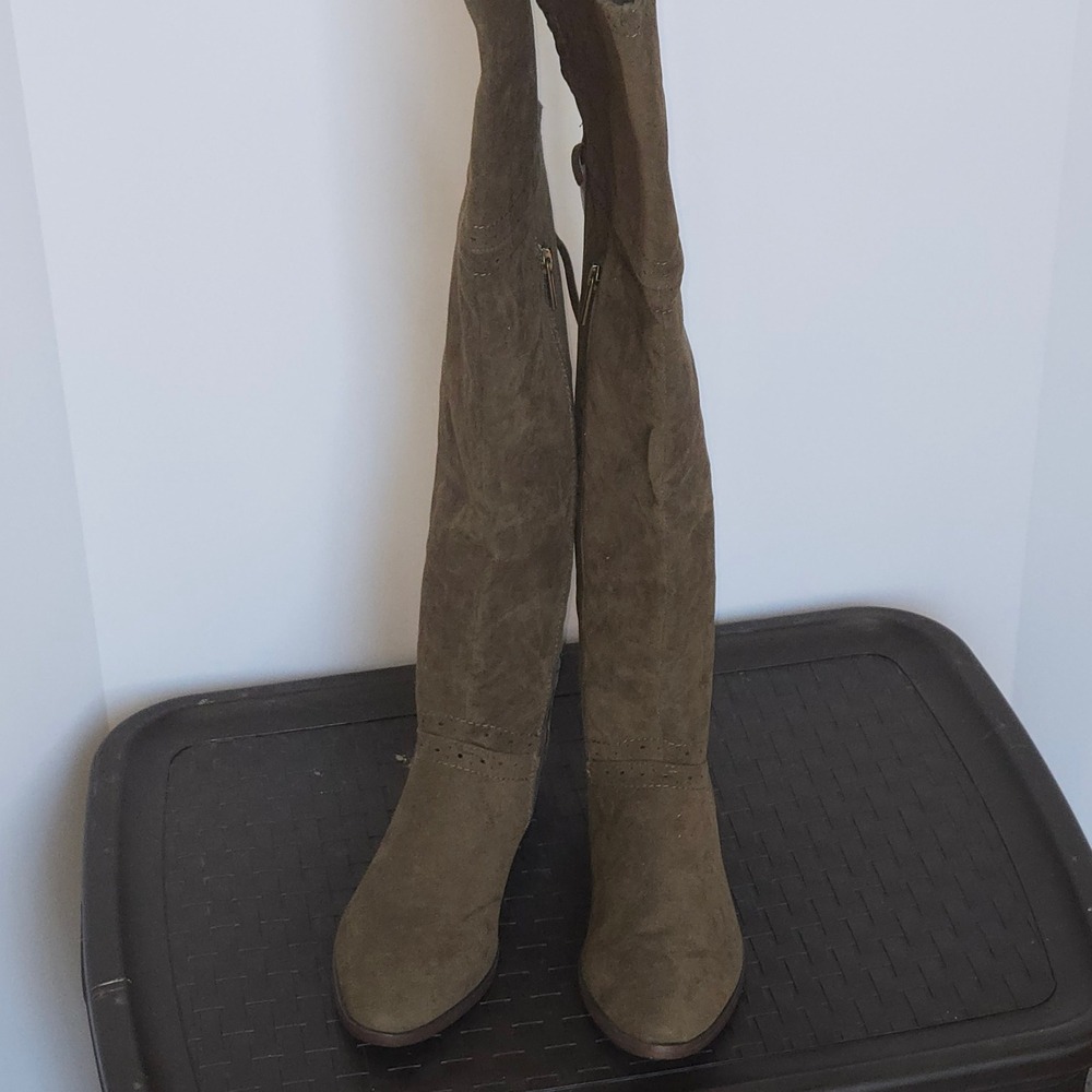 Etc! Olive Green Faux Suede Tall Whipstitch Tassel Boots W23870 Womens 7/8